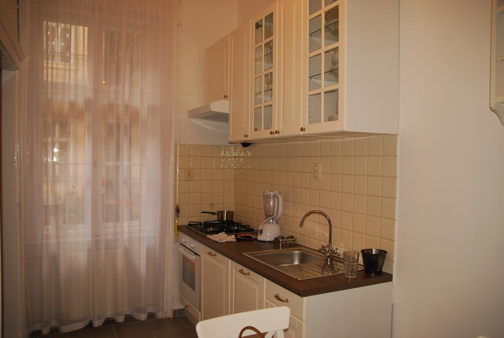 Balazs Apartment - Oktogon Budapeszt Zewnętrze zdjęcie